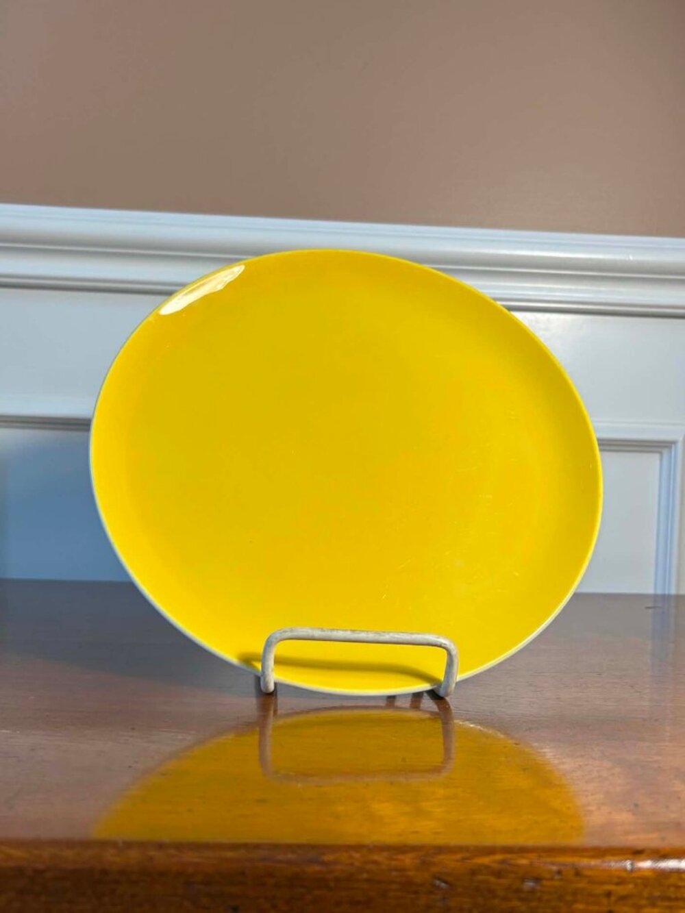 Lagardo Tackett yellow dinner plate - Picture 4 of 10